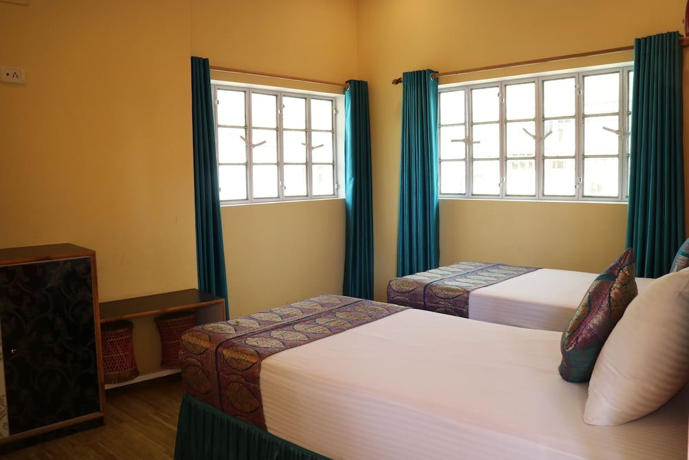 Tara Guest House 25/68