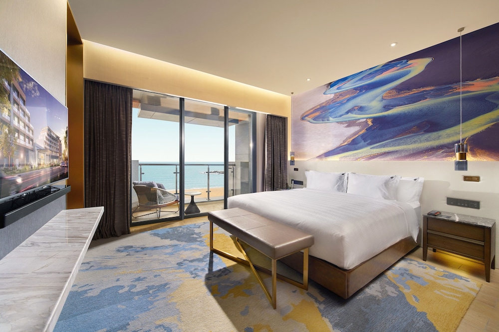 Hard Rock Hotel Dalian 18/41