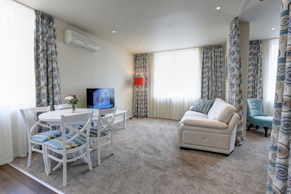 City Boutique Inn 29/50