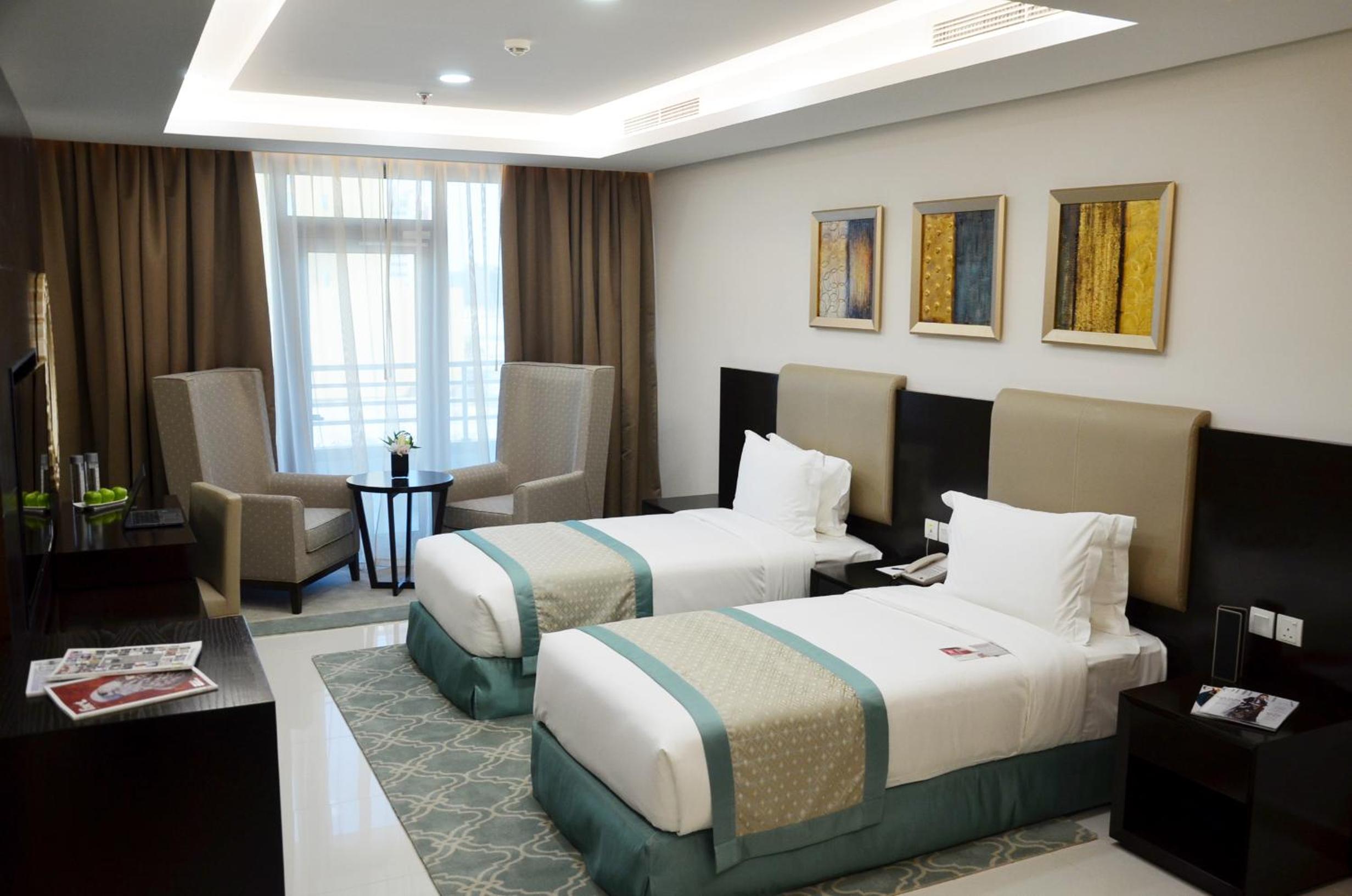 غرفة سوبيريور للمدخنين، Ramada Hotel & Suites by Wyndham Amwaj Islands Manama 6/7
