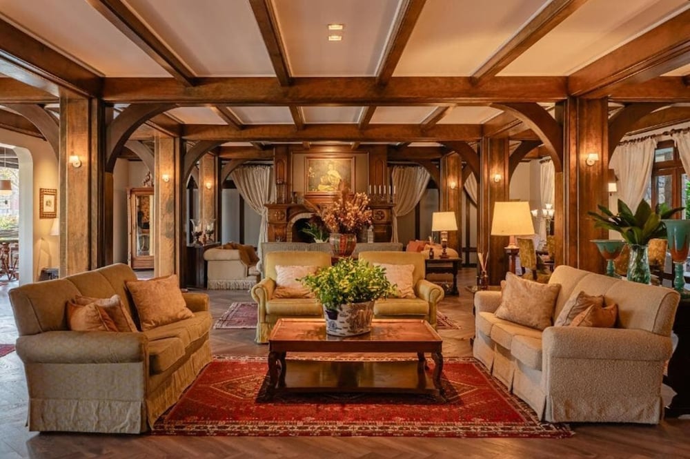 Hotel Serrazul Distributed by Intercity 44/69