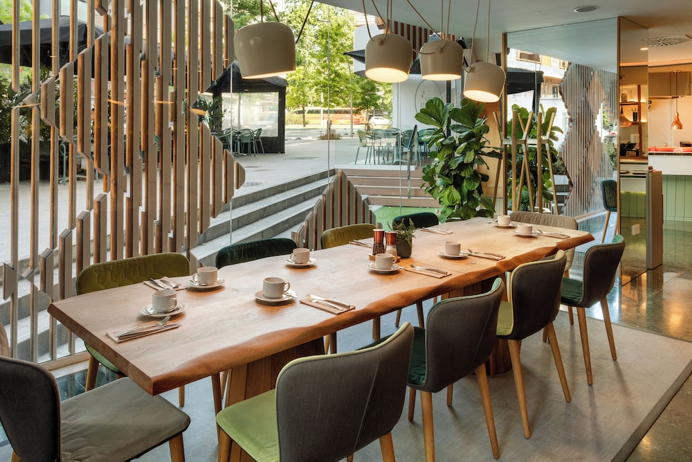 MELIA BARCELONA SARRIA 48/63