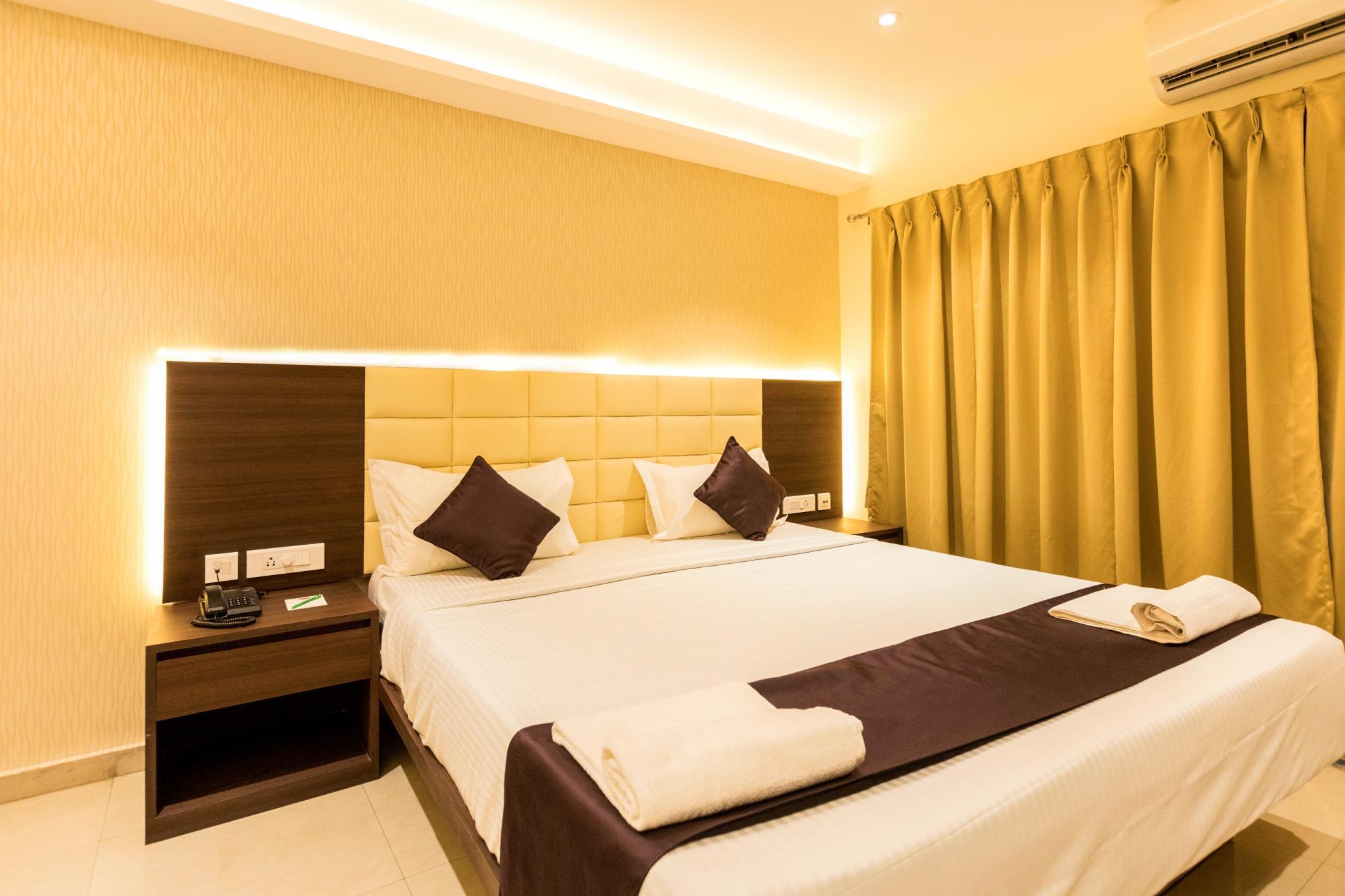 Super, Deluxe, Double Bed