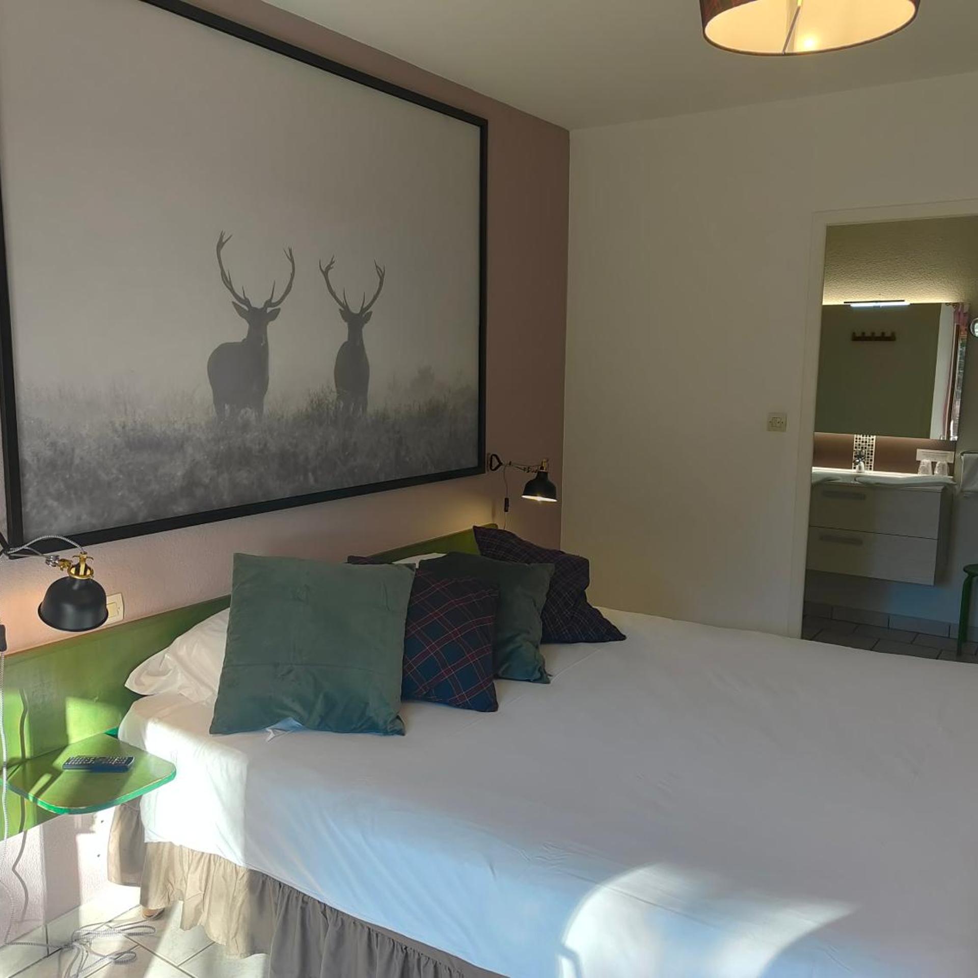 HOTEL LE VIEUX FUSIL 7/32