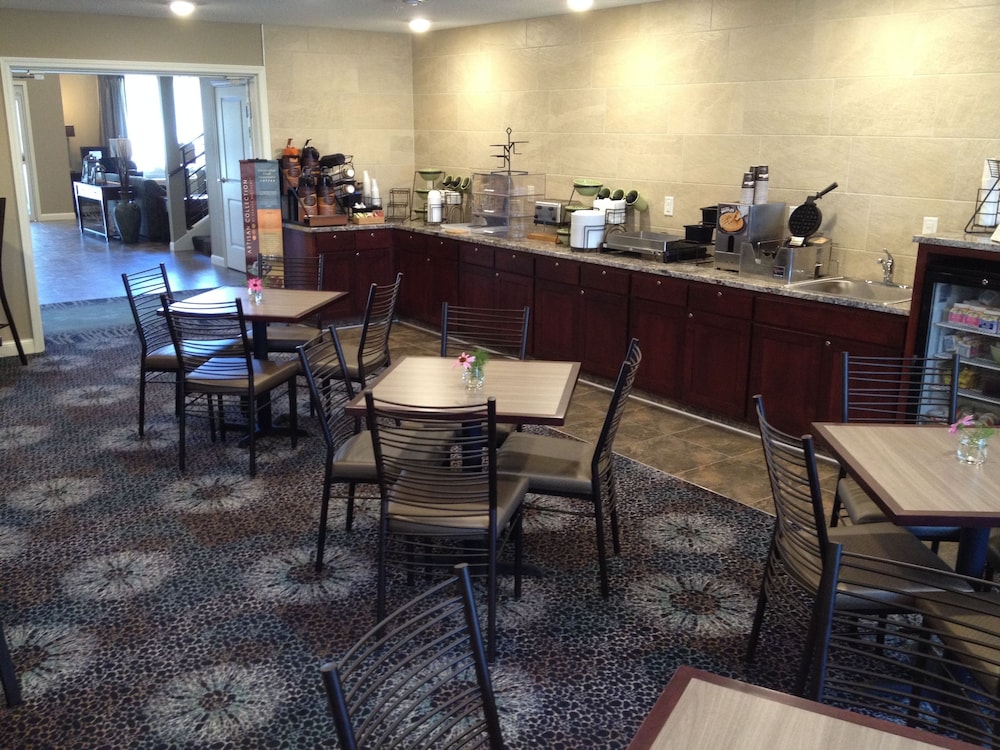 Grandstay Hotel Amp Suites 39/53