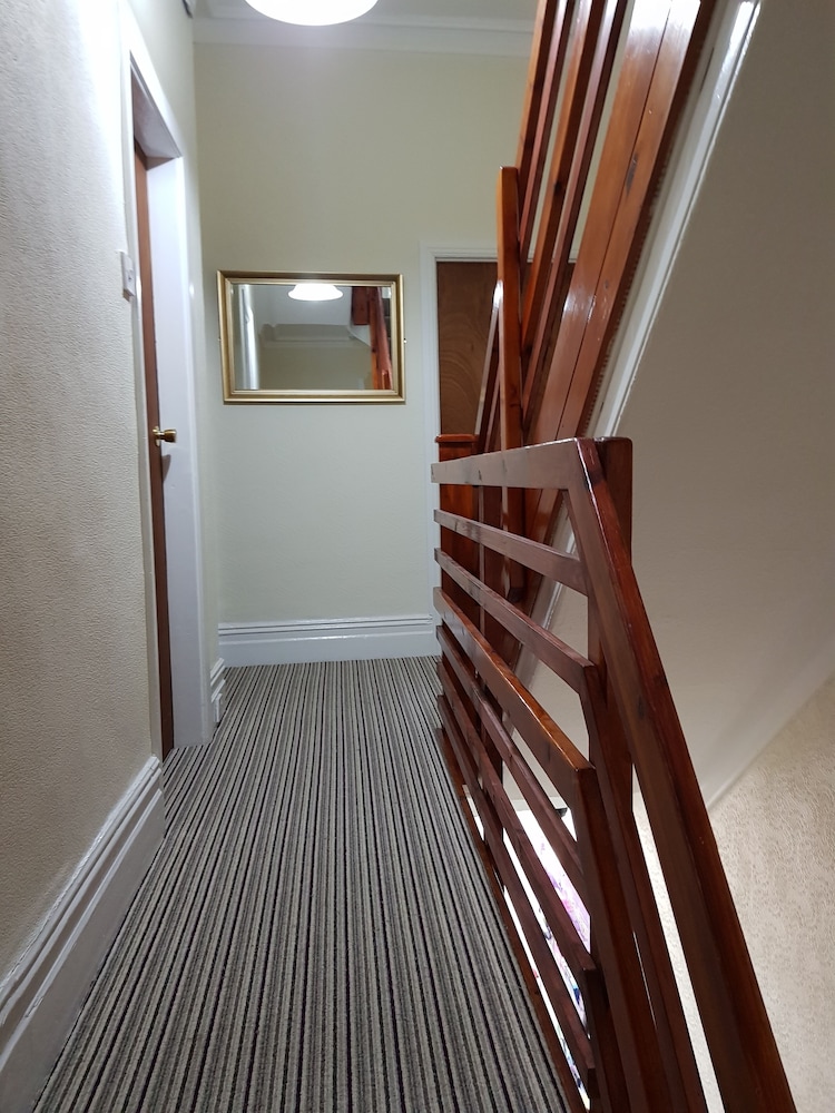 Trentham Private Hotel 21/50