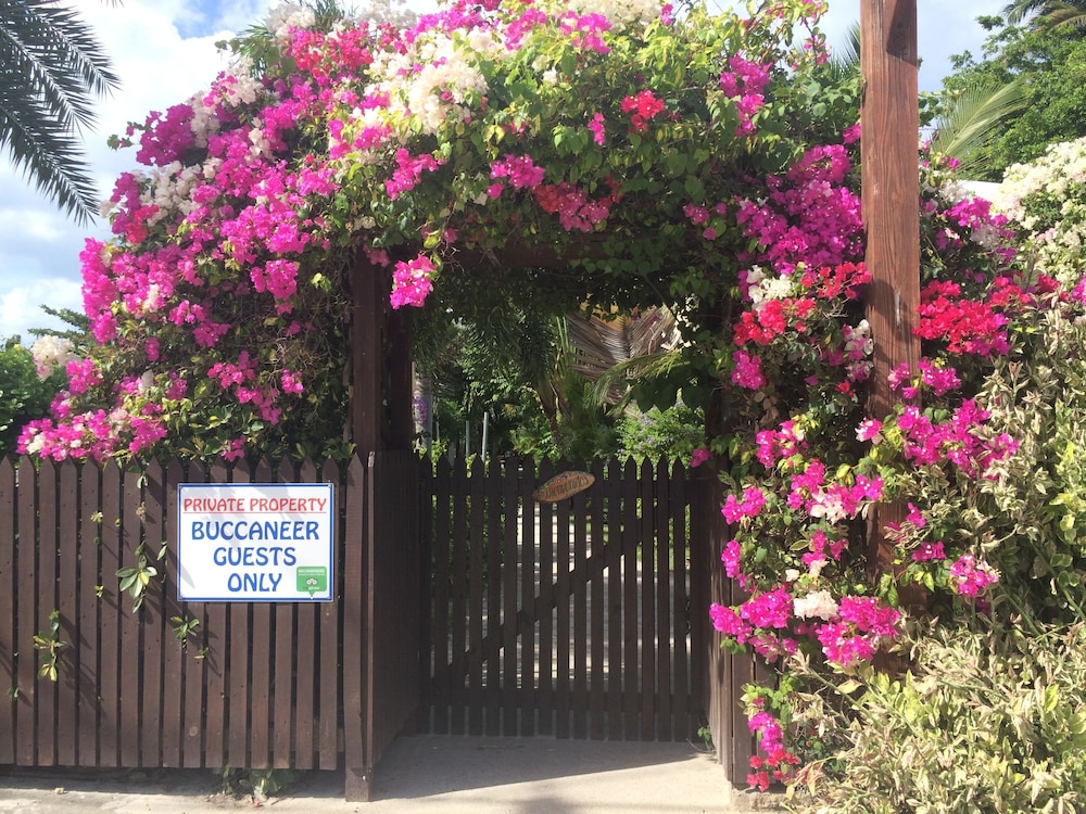 BUCCANEER BEACH CLUB 63/71