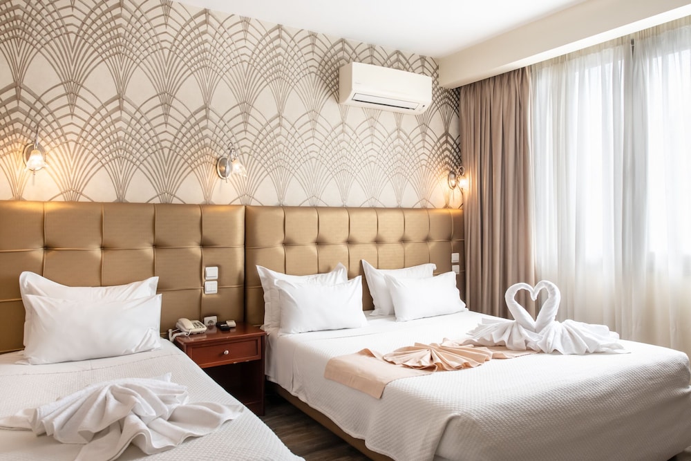 ROOM, TRIPLE