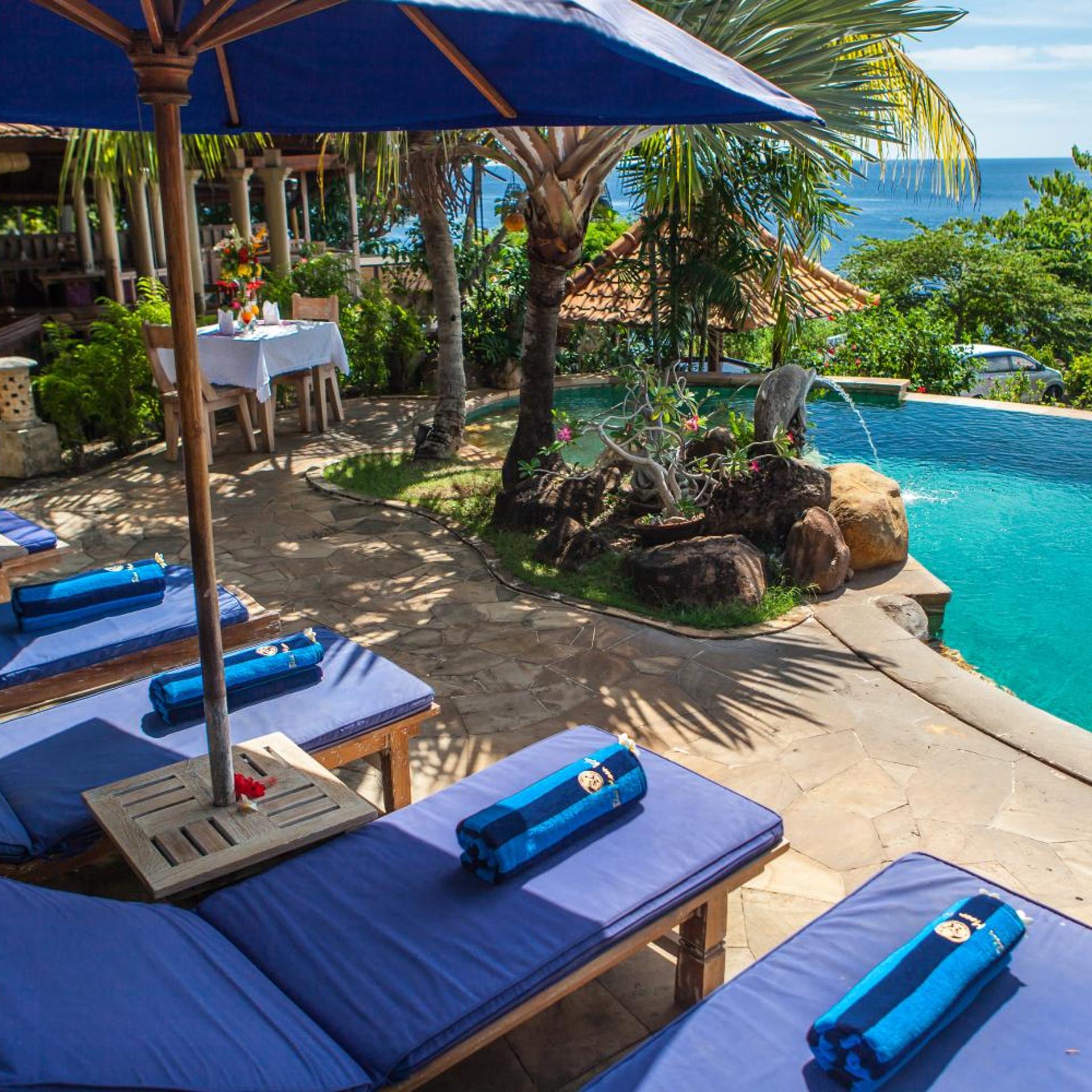 BLUE MOON VILLAS 33/55