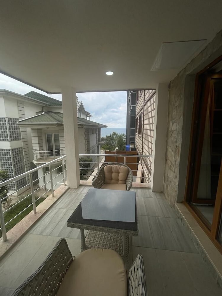 Camlica Hotel 18/42
