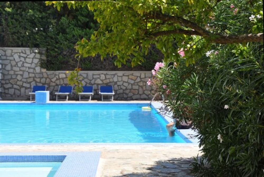 Sun Beach Hotel 42/50
