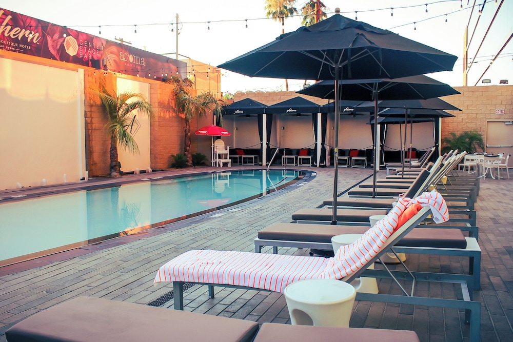 Ahern Hotel Las Vegas 68/71