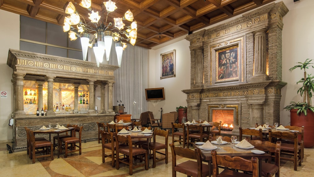 Holiday Inn Suites Mexico Zona Reforma An Ihg Hotel 33/50