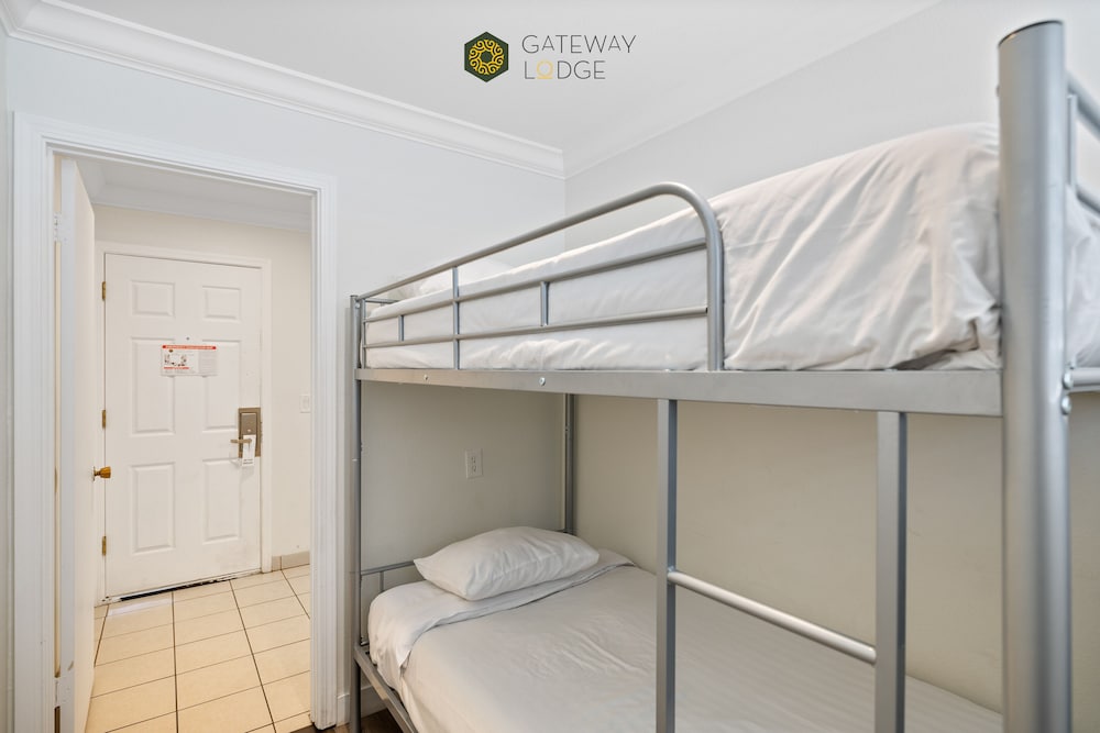 Gateway Lodge 15/36