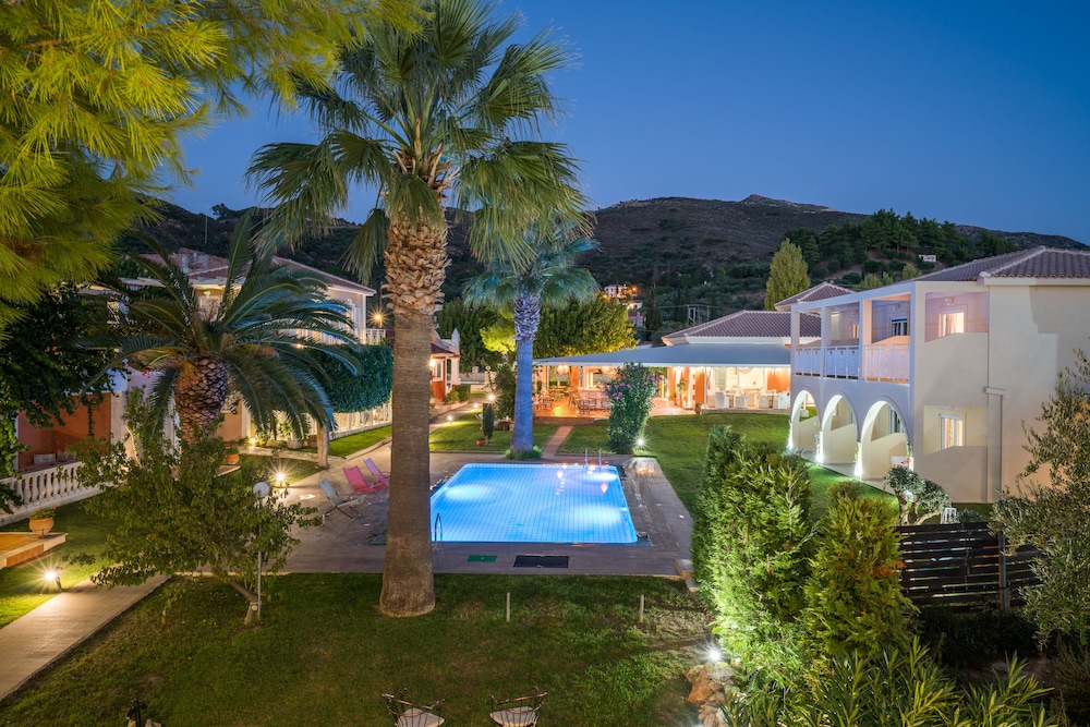 Aeolos Boutique Hotel & Suites 54/65