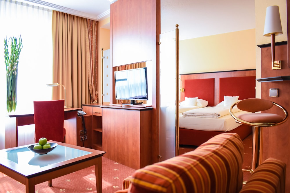 Hotel Esperanto 50/69