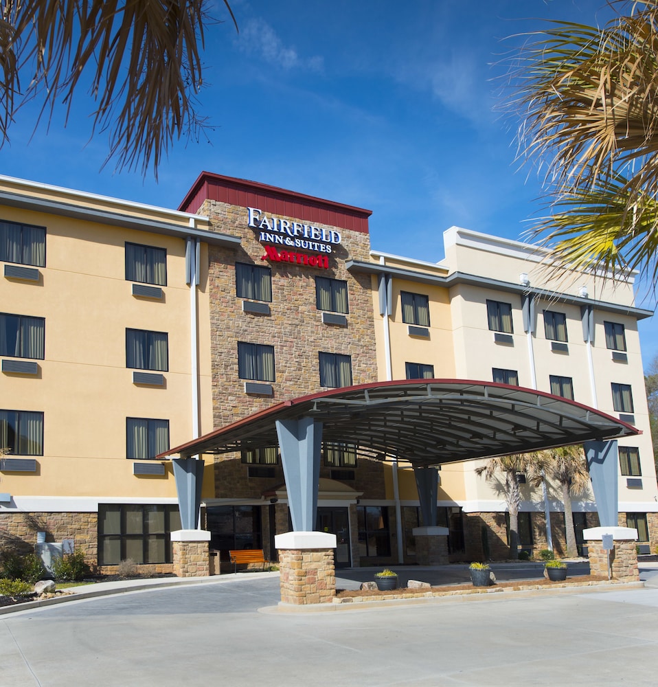 Fairfield Inn and Suites Gainesville 2/34