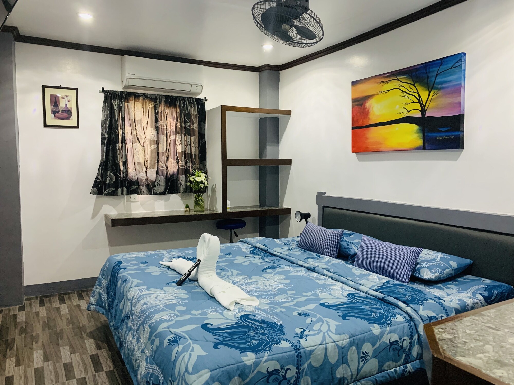 CONDO, LUXURY, KING BED, OCEAN VIEW, POOL SIDE