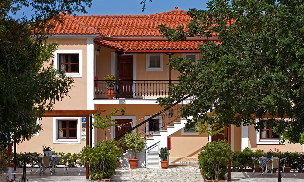 Villa Contessa 4/50