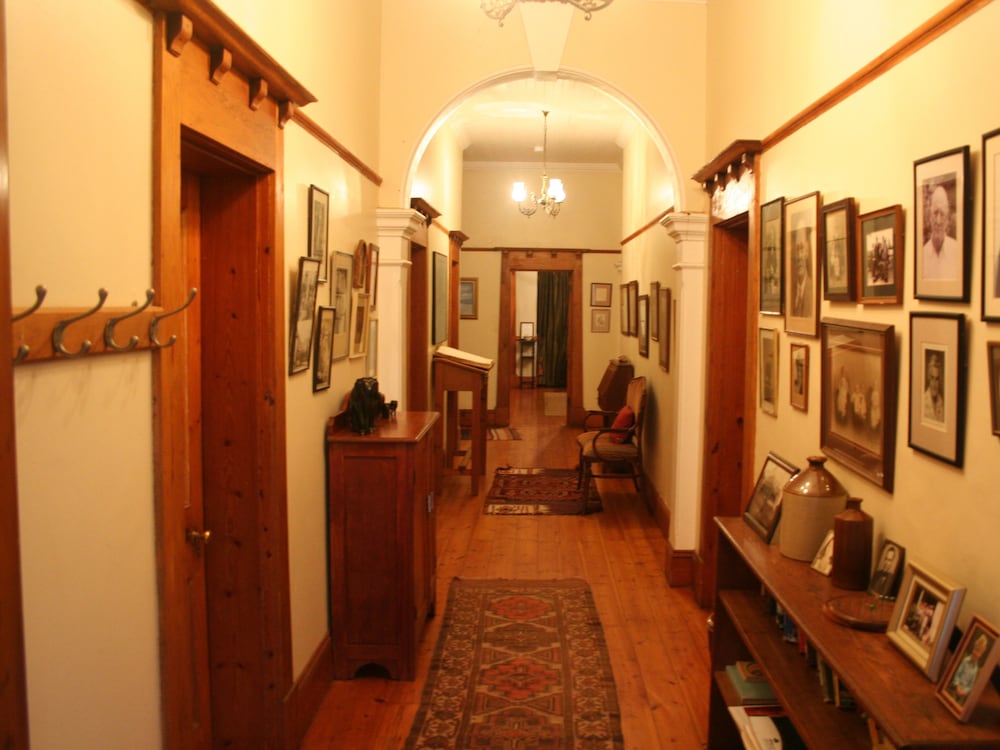 Leeuwenbosch Shearers Lodge 28/50