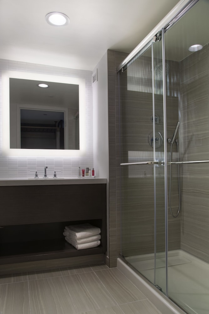 Franklin Marriott Cool Springs 12/80