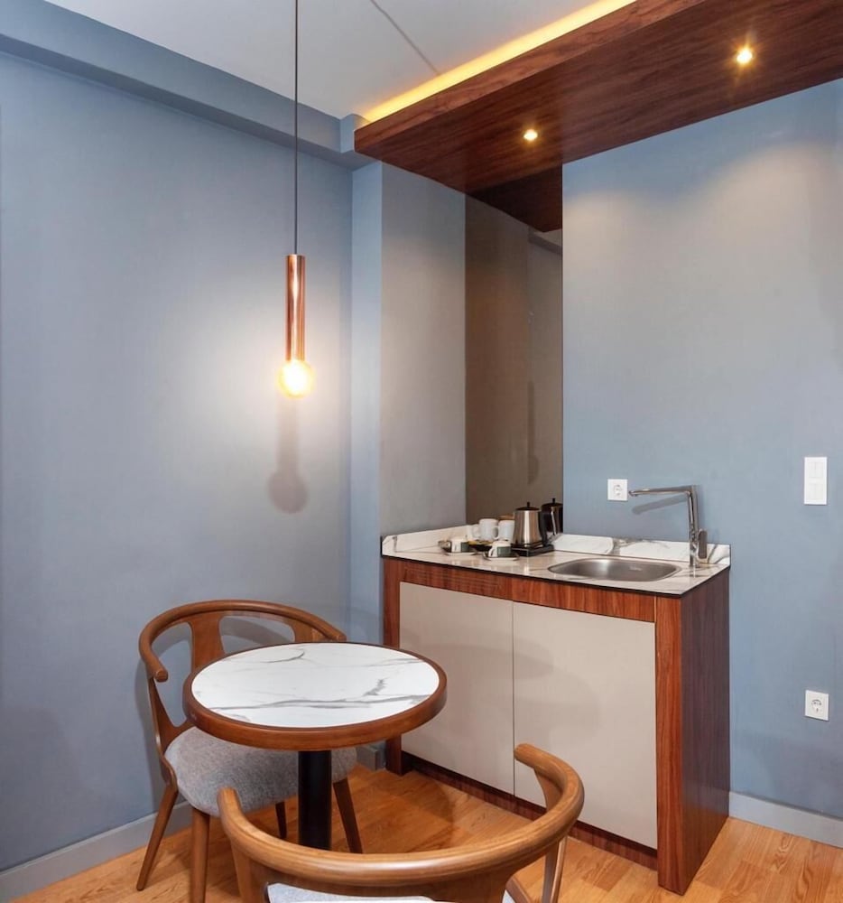 Vita Bella Suites 7/22