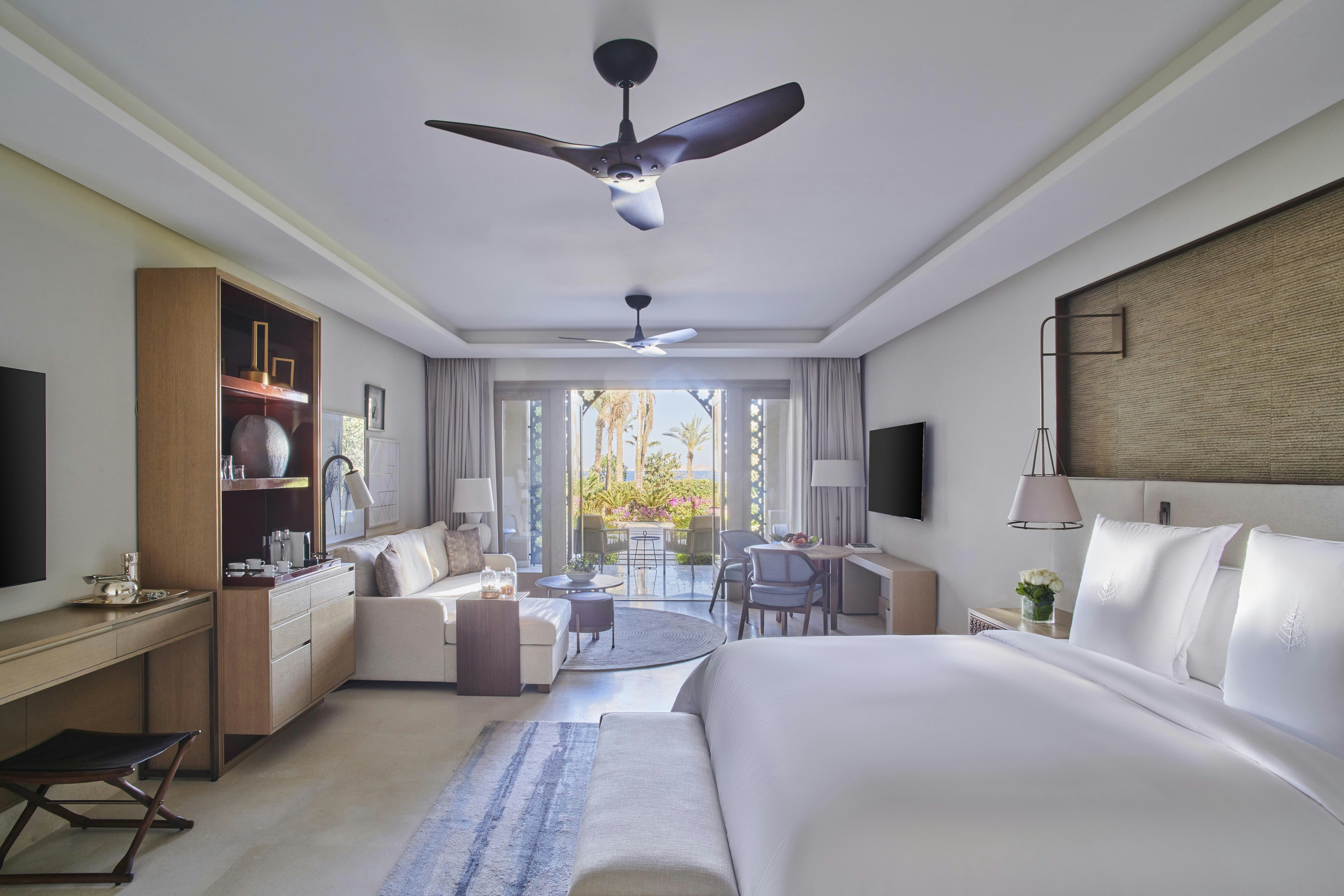 IMPERIAL, SUITE, 2 KING BEDS, WITH POOL