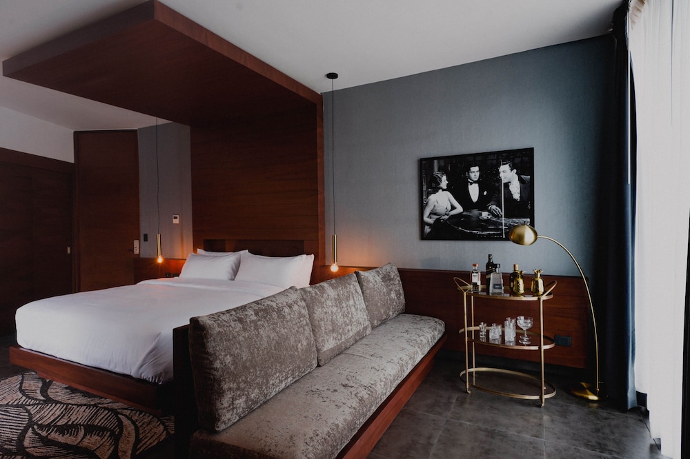 Marquee Playa Hotel 43/76