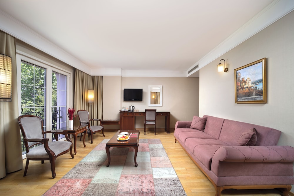 Recital Hotel 54/67