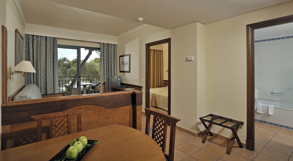 Vell Mari Hotel and Resort 48/62