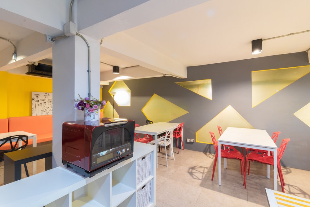 Chill Inn Bangkok 32/38