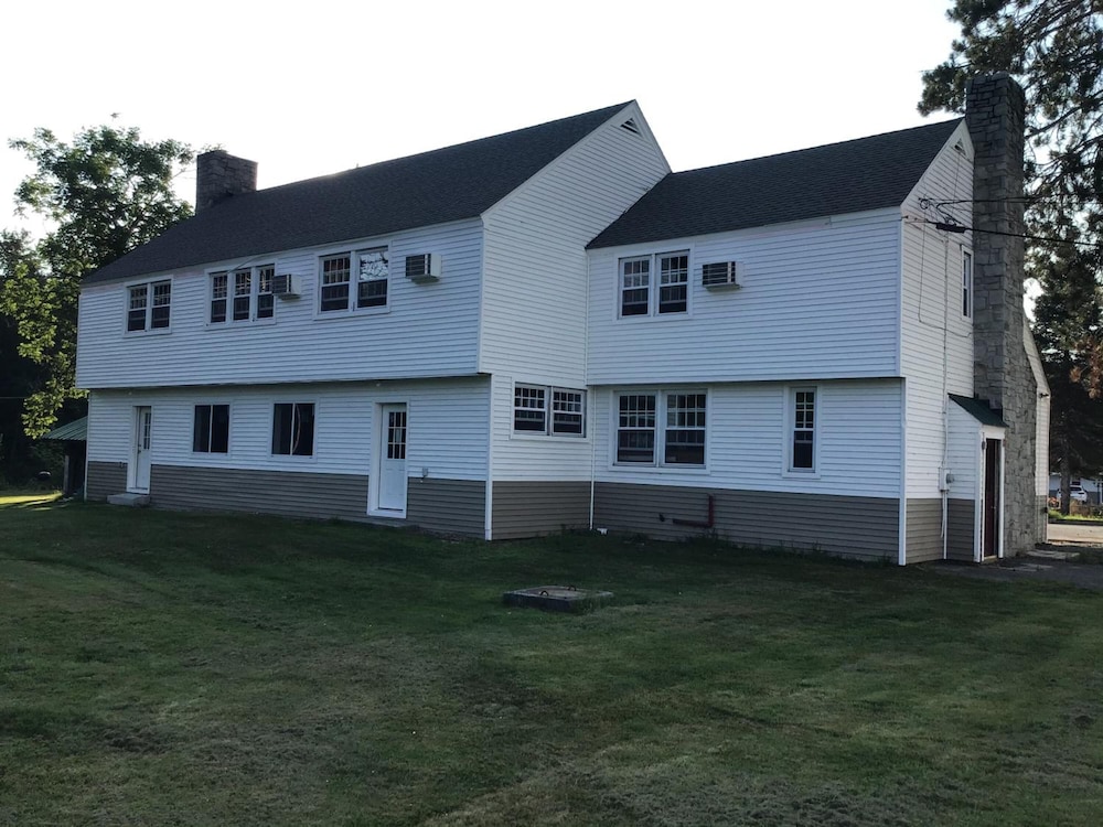 Stonybrook Motel & Lodge 54/59