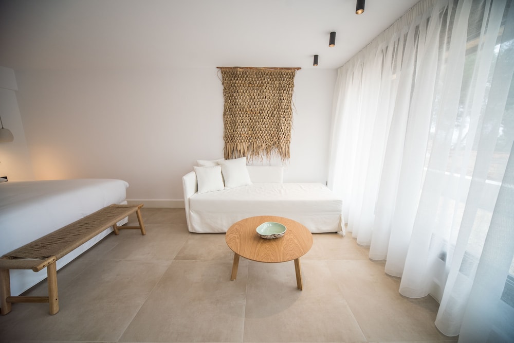 Amantes Villas And Suites 15/50