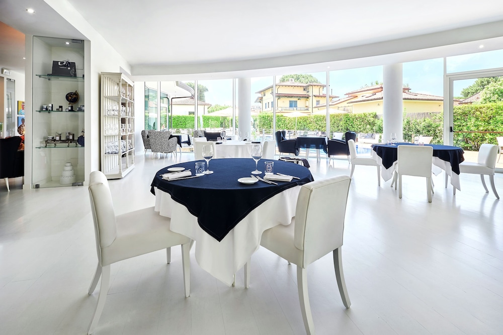 Mondial Resort And Spa 59/74