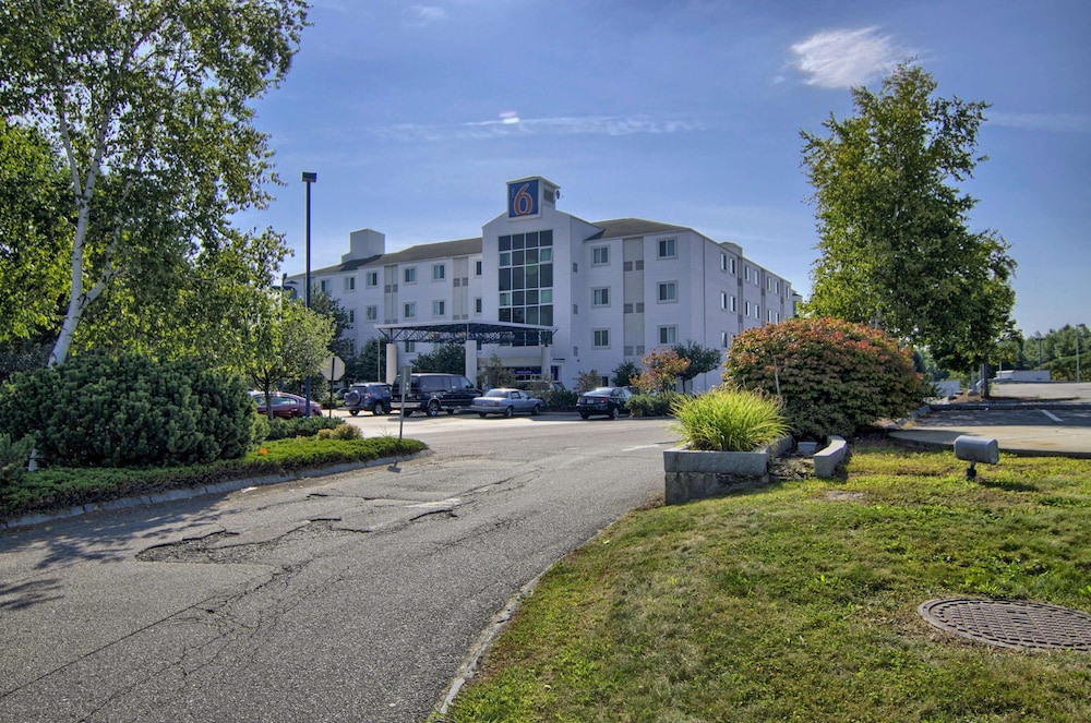 Motel6 Portsmouth, NH 56/61