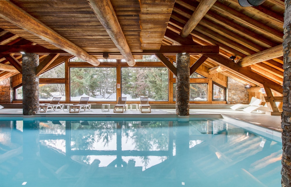 swimming pool spa