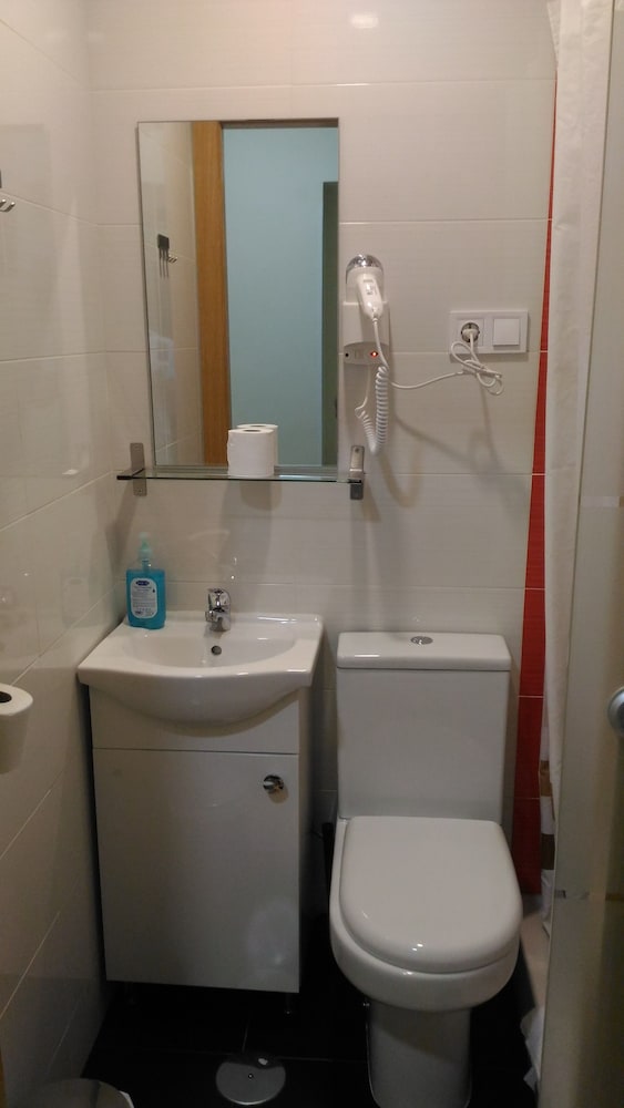 Hostal Jq Madrid 1 30/34