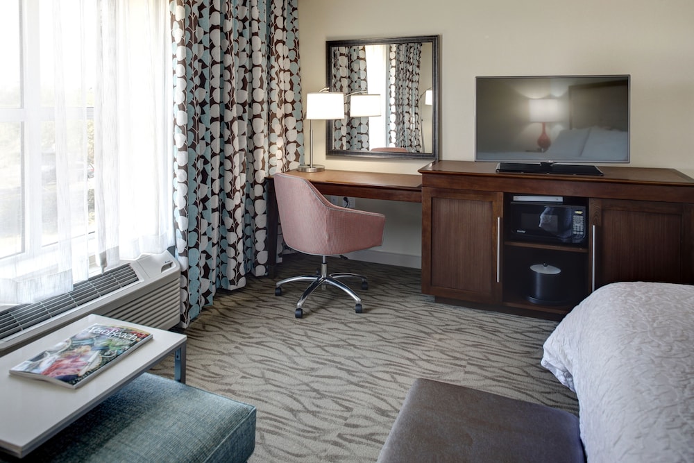 Hampton Inn and Suites Vero Beach Downtown 40/45