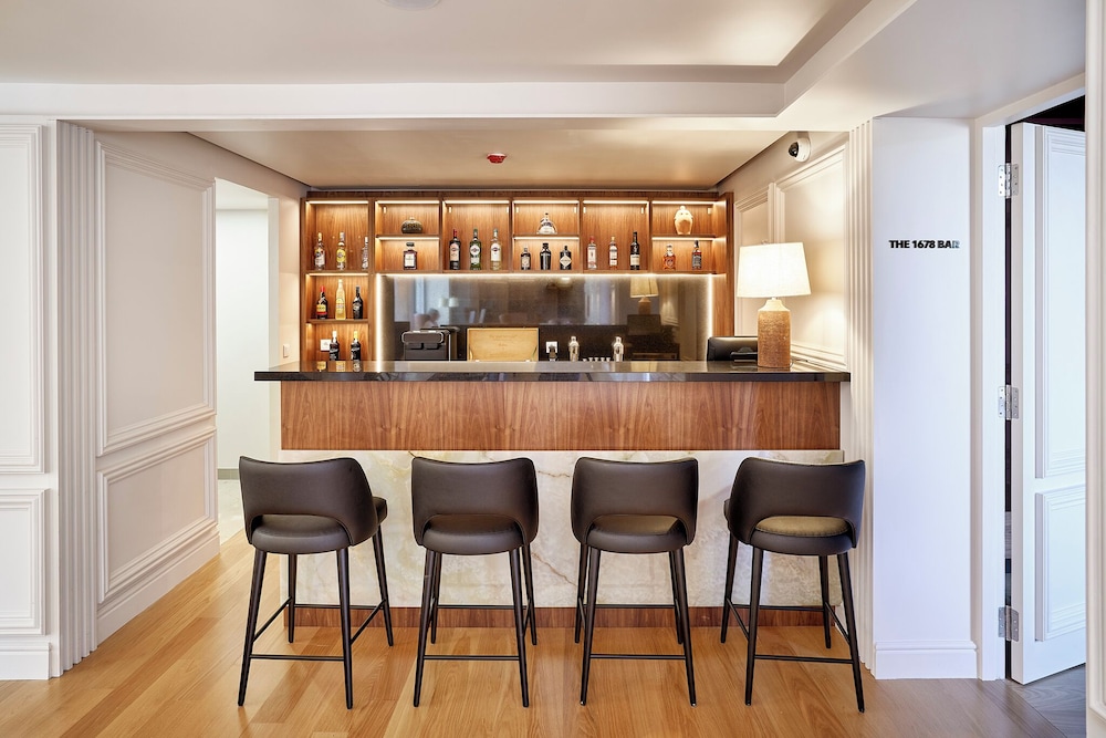 The Vinea Collection Hotel 33/45