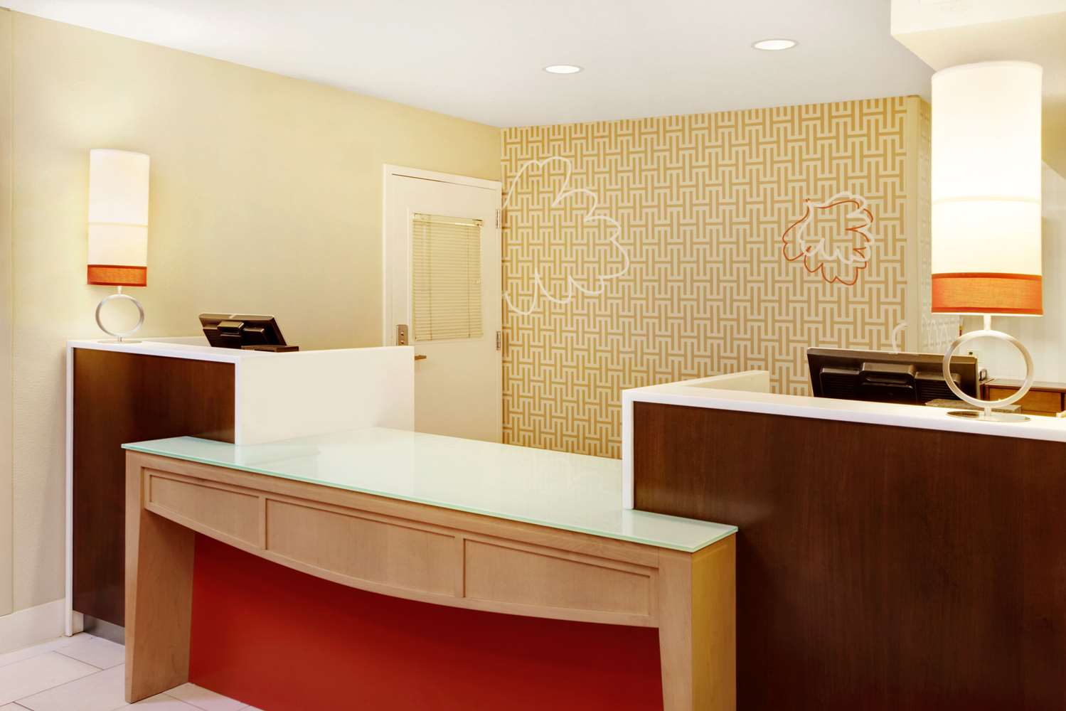 MainStay Suites Chicago Schaumburg 2/5