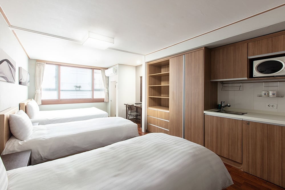 Western Co-op Hotel and Residence 29/62
