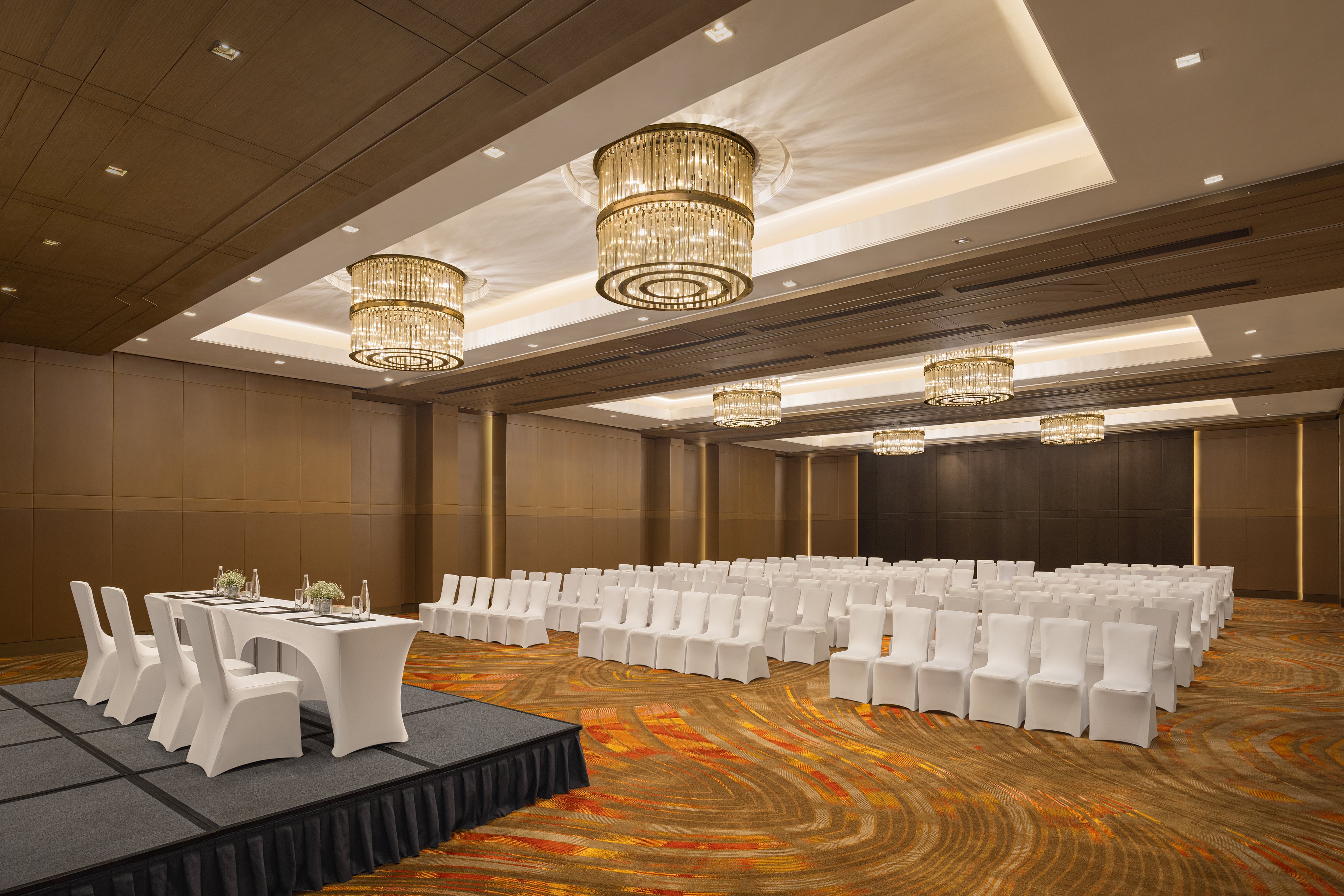 Holiday Inn New Delhi Aerocity by IHG 16/79