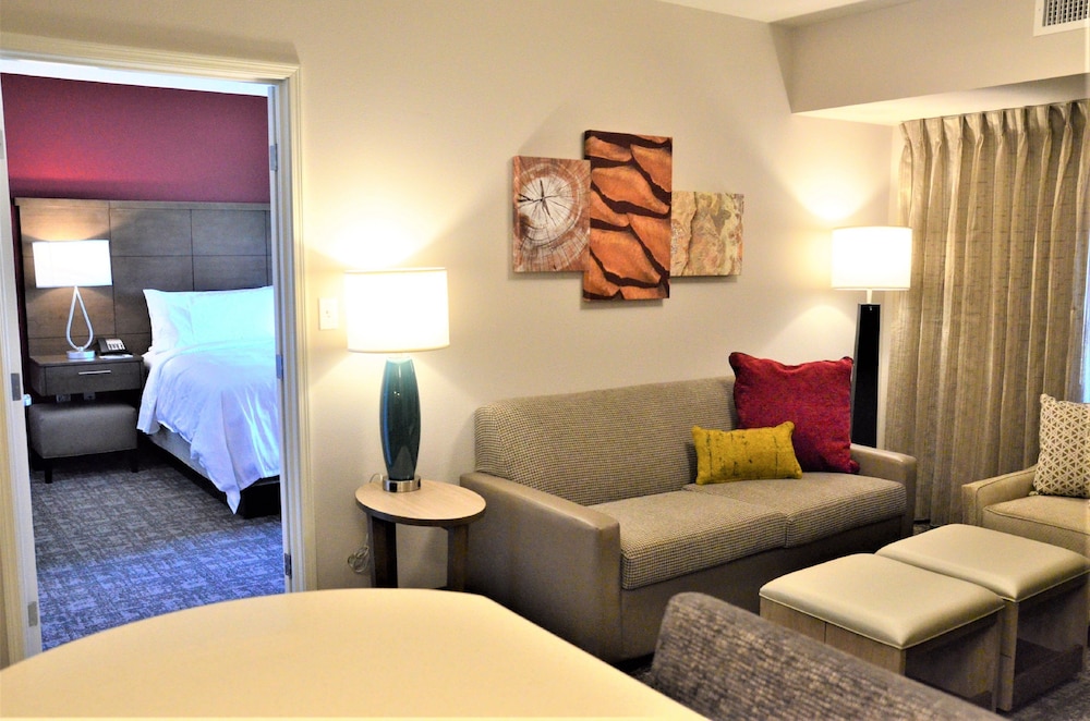 Staybridge Suites Hillsboro South 53/76