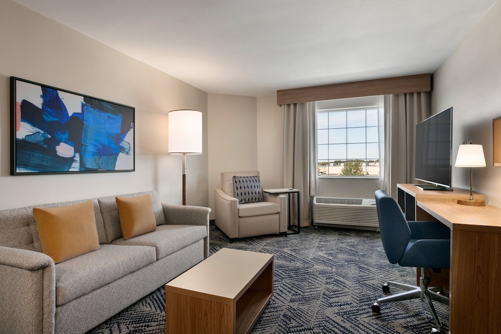 Candlewood Suites Fayetteville Fort Bragg 33/52