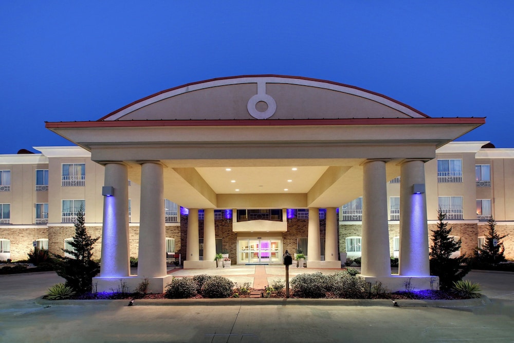 Holiday Inn Express And Suites Winona North 1/68