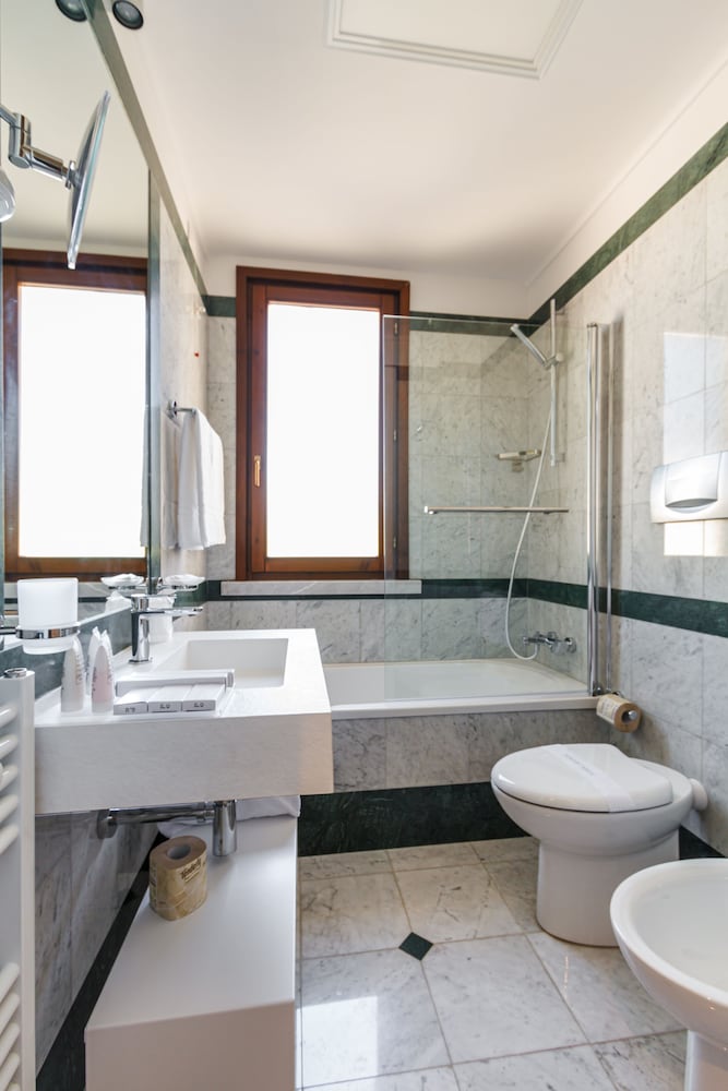 SeaWater Hotel Bio & Beauty Spa 49/50