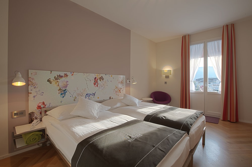 BOUTIQUE, DOUBLE BED, RIVER VIEW, BATHTUB