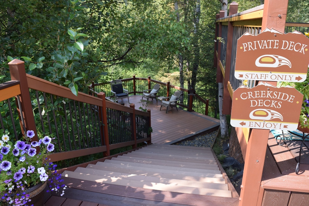 Alaska Adventure Unlimited Chalets 7/42