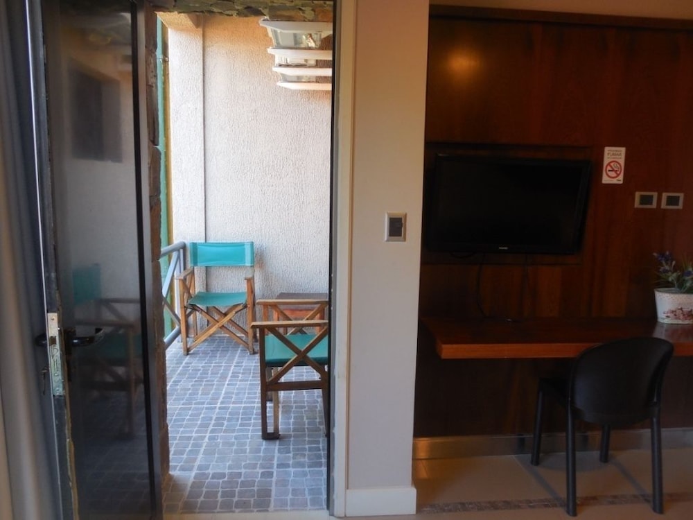 HOTEL TROPICAL 48/59