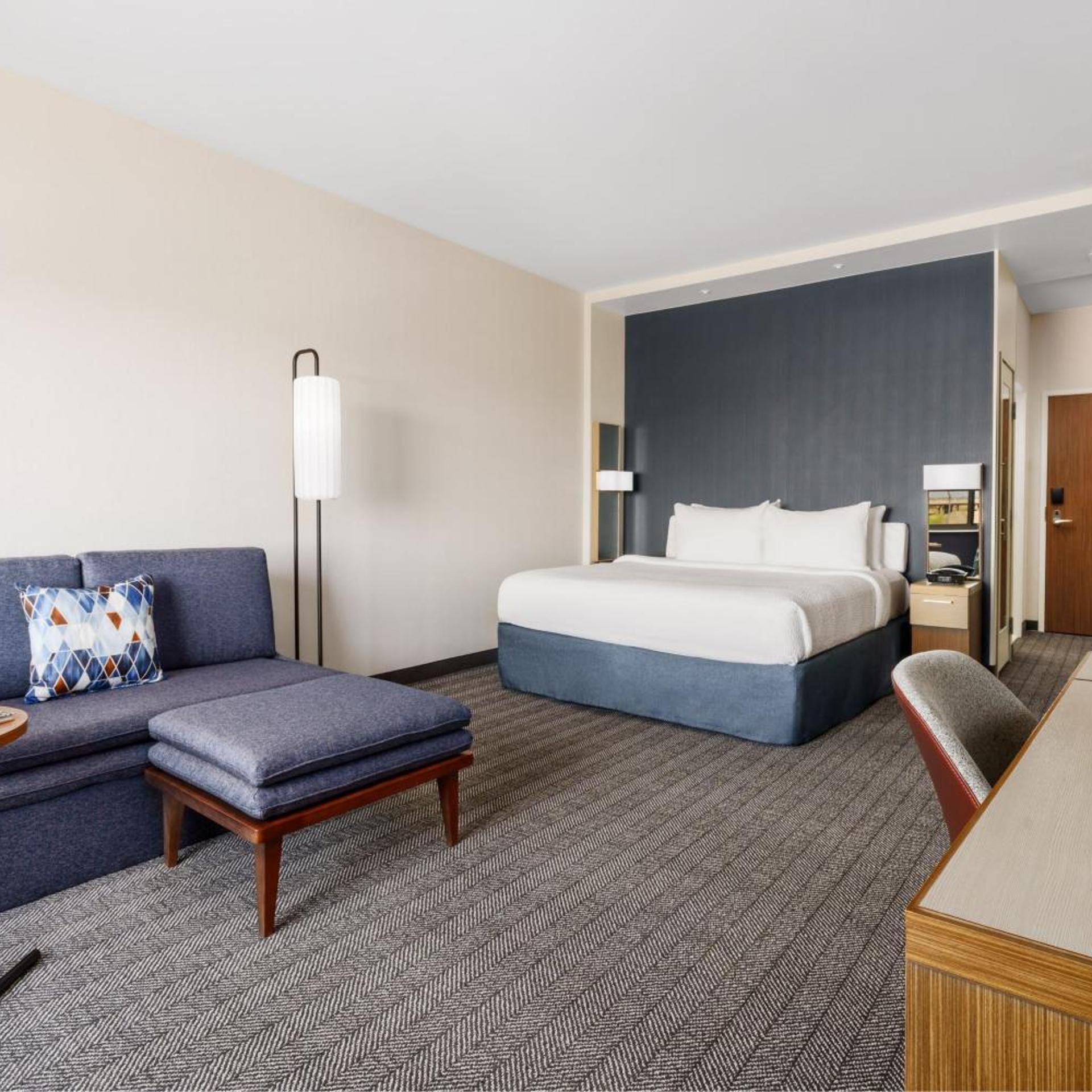 Room at COURTYARD PHOENIX MESA GATEWAY AIRPORT, MESA - AZ